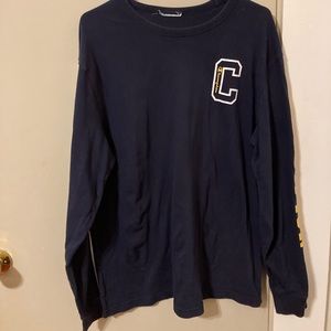 champion men’s long sleeve.perfect condition! for women i used it as a size 18